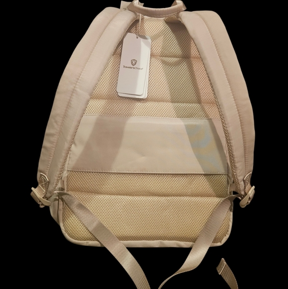 Travelers Backpack. - Picture 2 of 7